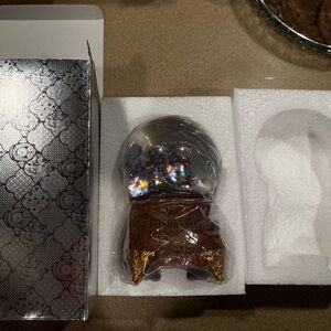 Taylor Swift Snow Globe